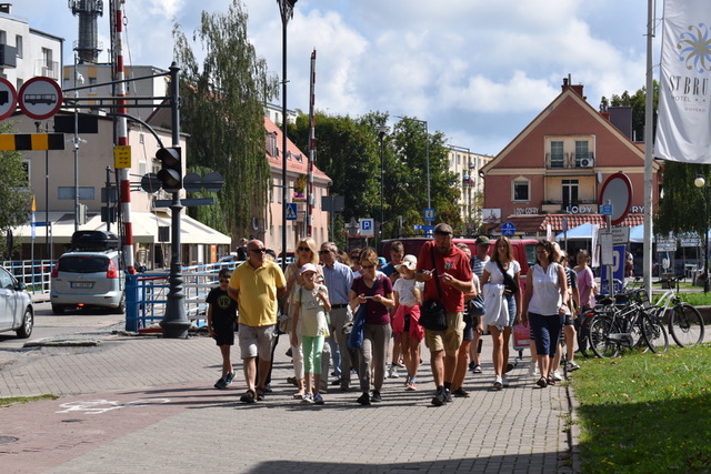 Zwiedzanie Giżycka z przewodnikiem_LOT Mazury